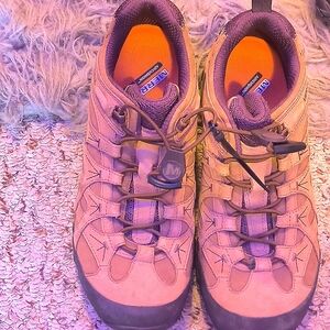 Merrell Vibram sneakers/ hiking sz 8